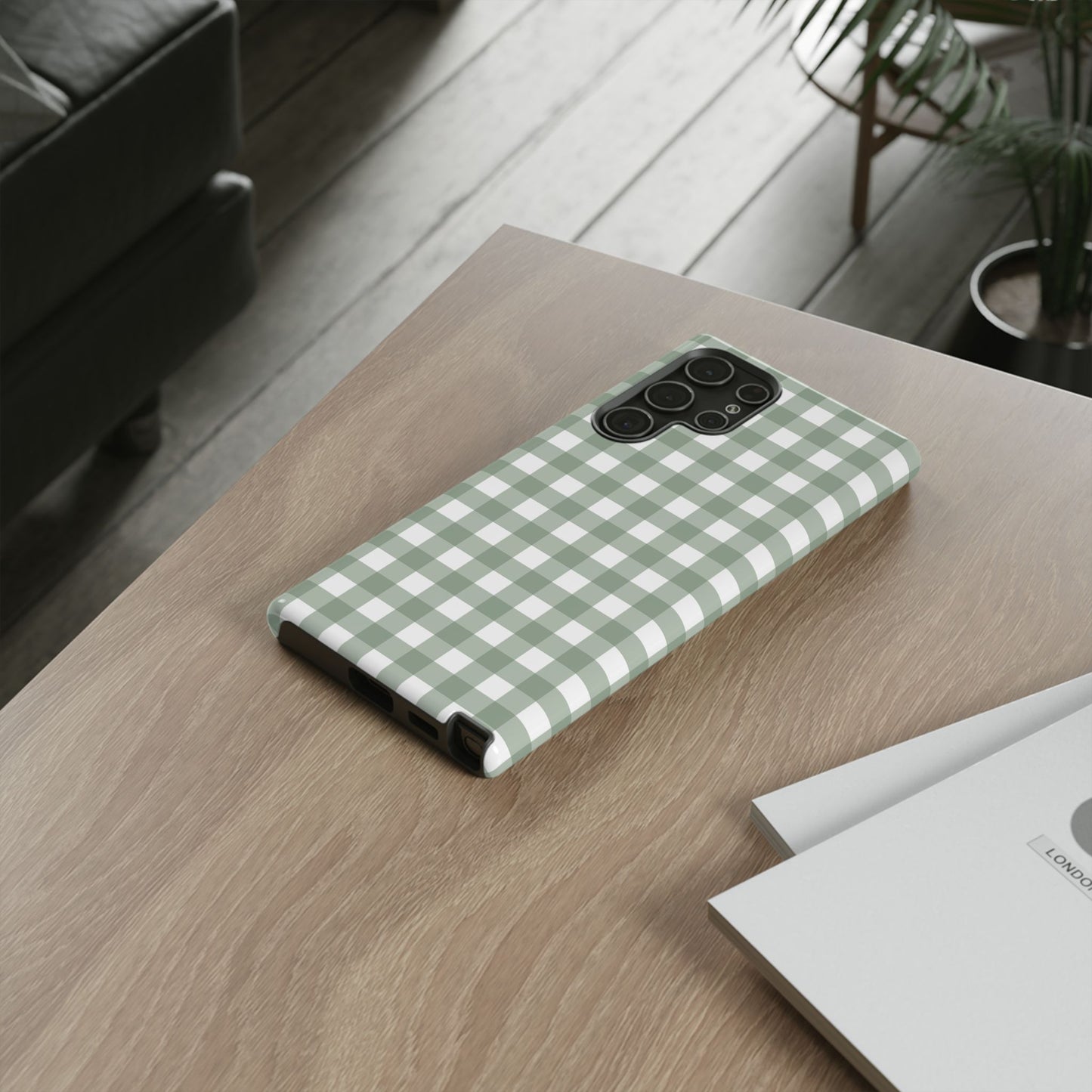 Green Gingham Airi Case | Tough Phone Case