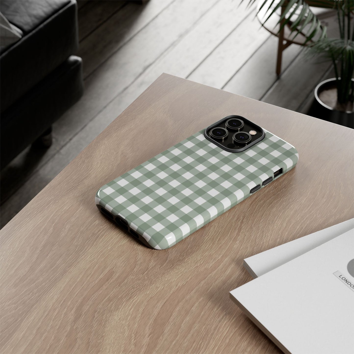 Green Gingham Airi Case | Tough Phone Case